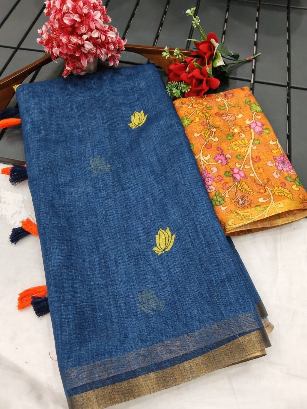 Stylish Blue Linen Saree with Elegant Floral Border Detailing