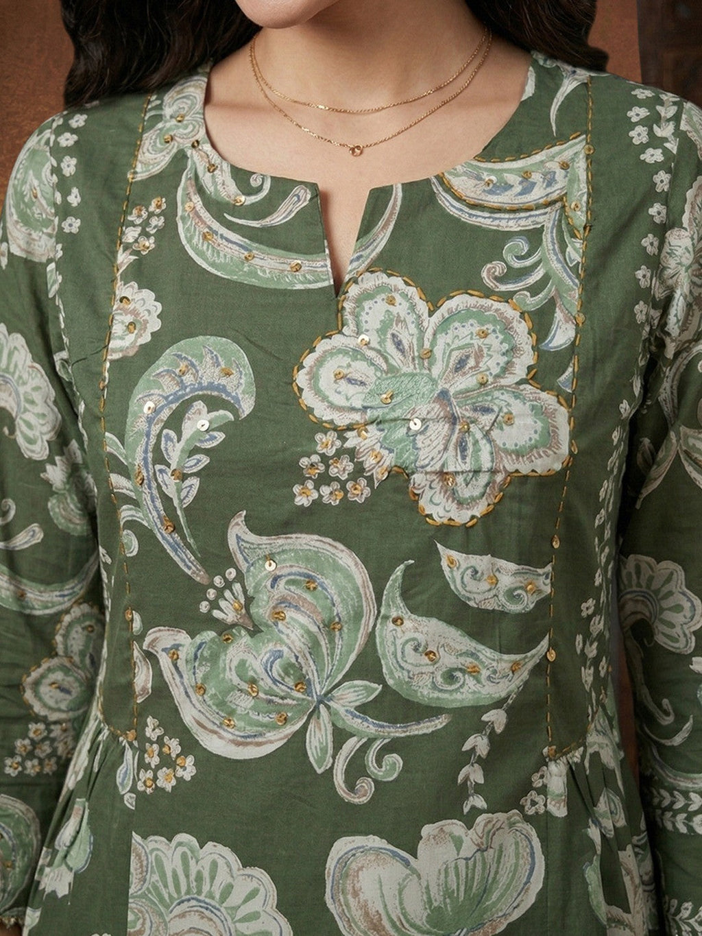 Green Floral Print Pure Cotton Kurta Salwar Dupatta Set with Elegant Design