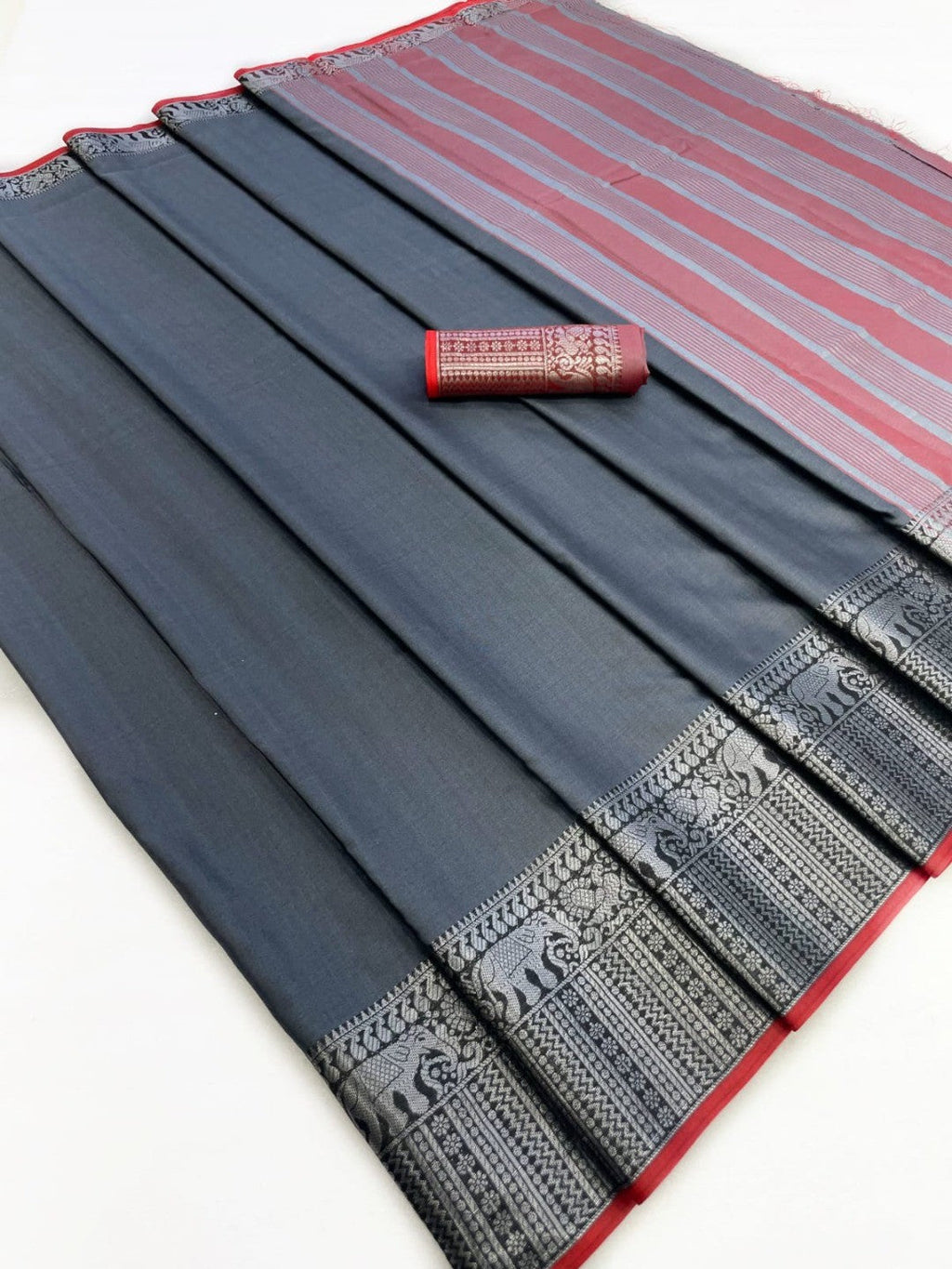 Classic Grey Plain Saree Highlighted With Silver Zari Woven Border Work