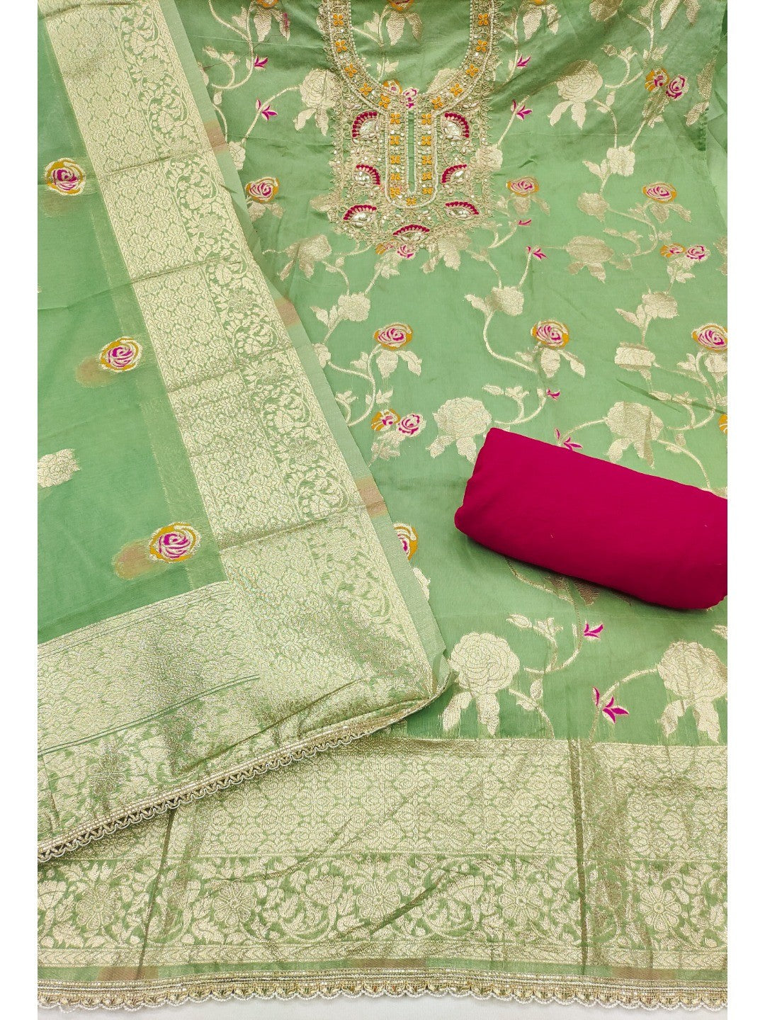 Green Cotton Silk Fabric with Elegant Zari Floral Pattern Weaving