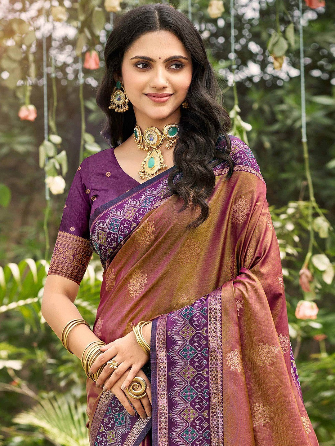 Classic Wine Floral Zari Weaving Silk Blend Saree With Fine Weaving Detailing