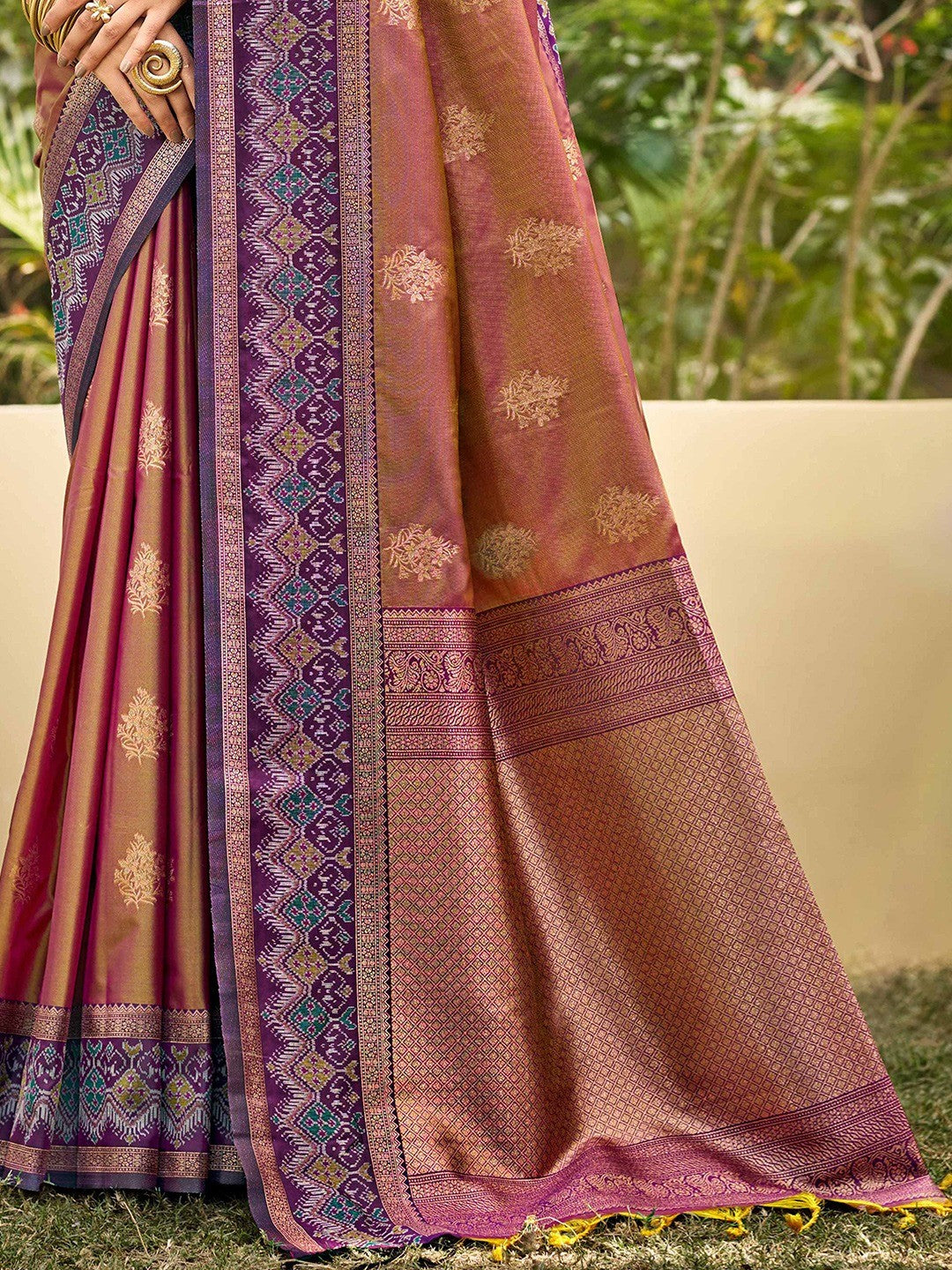 Classic Wine Floral Zari Weaving Silk Blend Saree With Fine Weaving Detailing