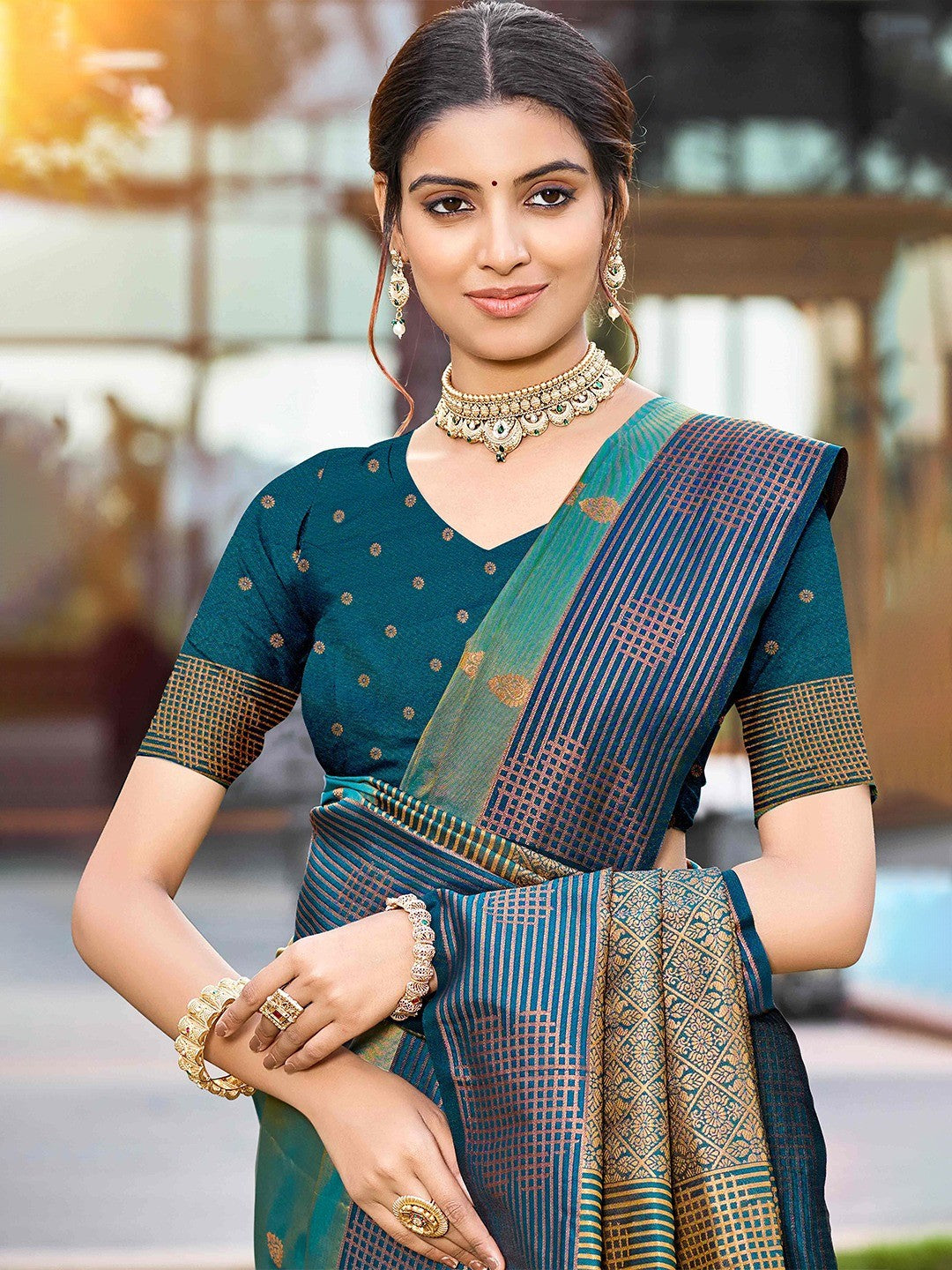 Graceful Rama Green Zari Woven Silk Blend Saree With Floral Motif Detailing & Elegant Tassels Pallu