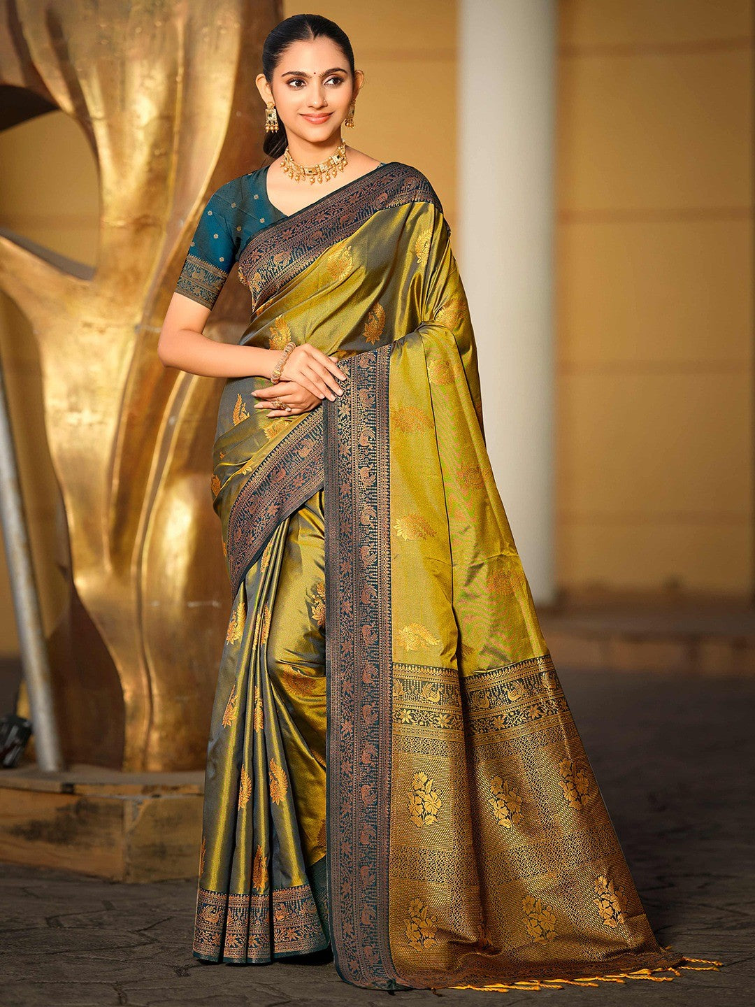 Classic Mehendi Green Peacock & Floral Motif Zari Woven Silk Blend Saree With Decorative Tassel Pallu