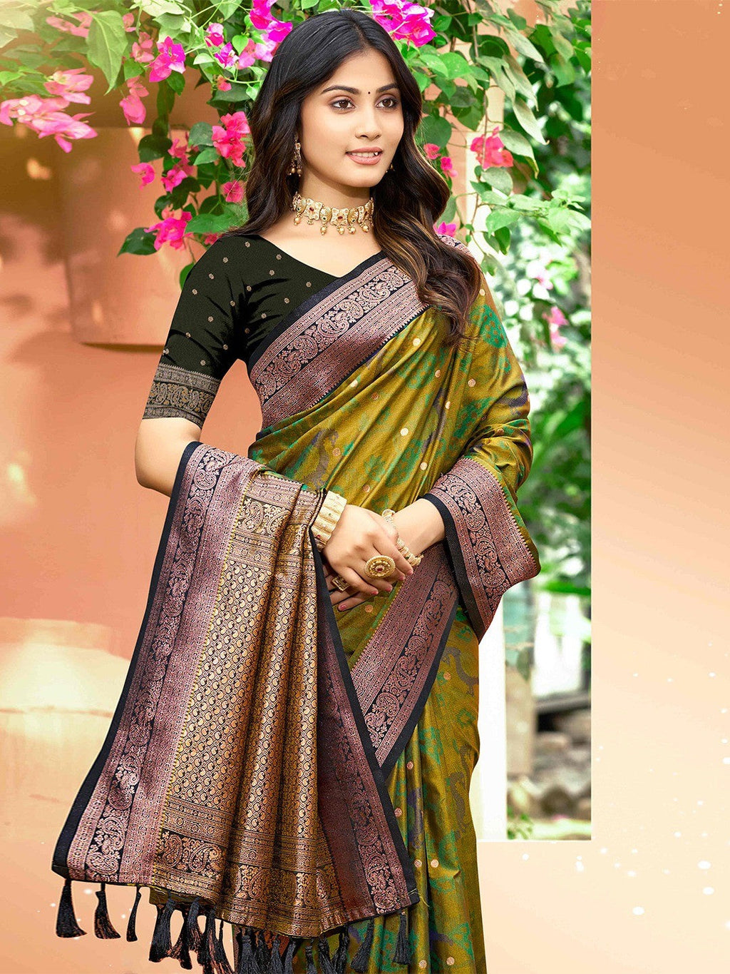 Luxury Mehendi Green Zari Woven Silk Blend Saree With Paisley Motif Border & Attractive Tassel Pallu