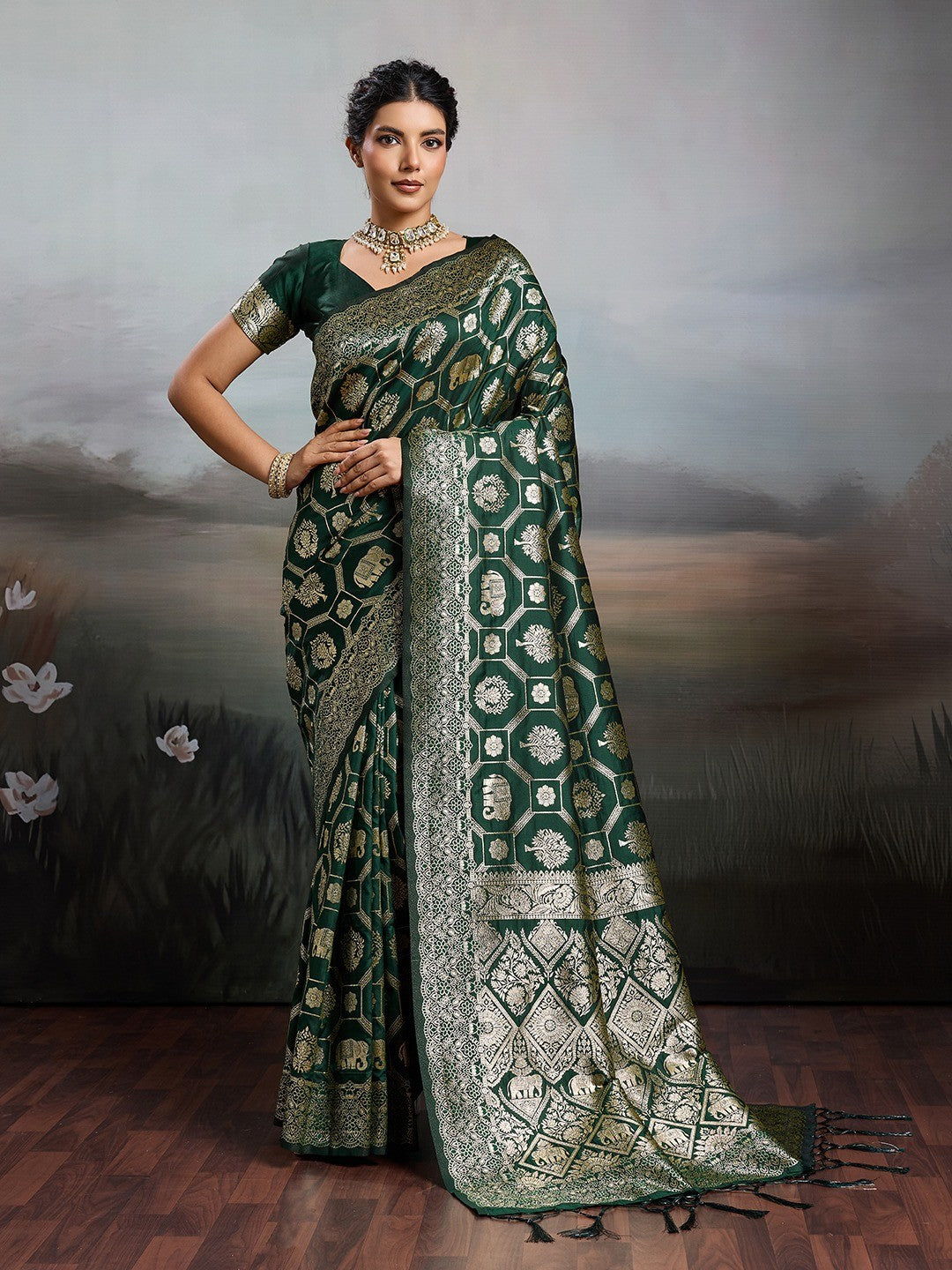 Graceful Green Floral & Elephant Motif Silk Blend Saree With Zari Weaving & Tassels Pallu