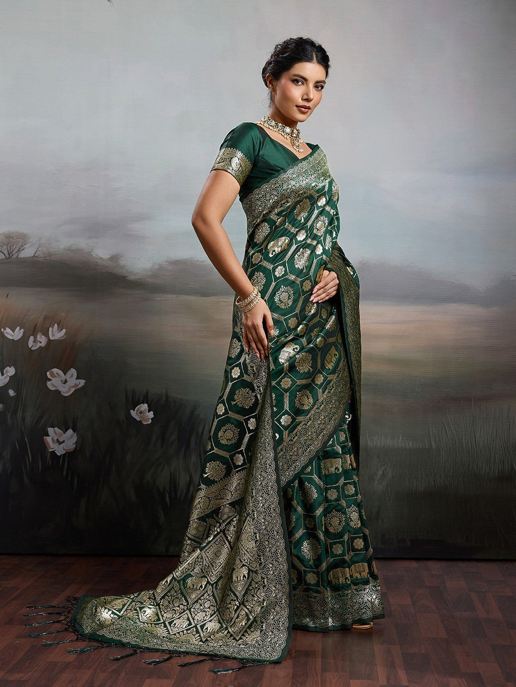 Graceful Green Floral & Elephant Motif Silk Blend Saree With Zari Weaving & Tassels Pallu
