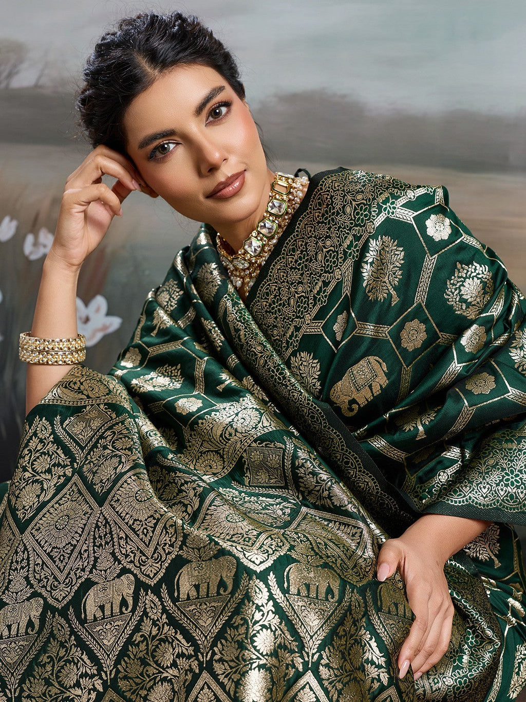 Graceful Green Floral & Elephant Motif Silk Blend Saree With Zari Weaving & Tassels Pallu