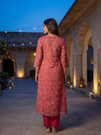 Pink Mul Chanderi Straight Suit Set with Subtle Print Classic Ethnic Look