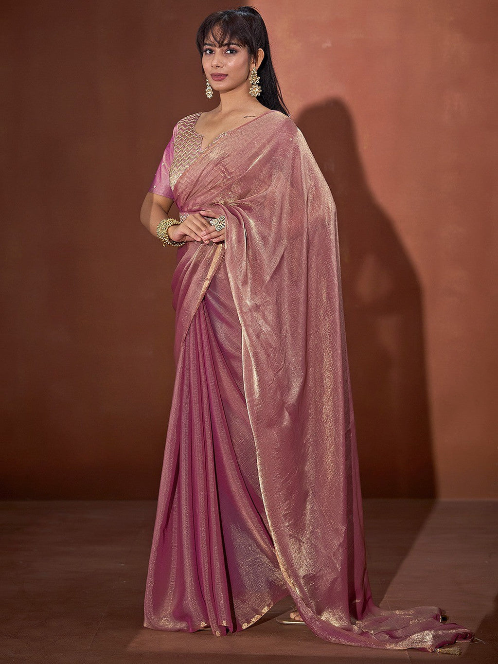 Trendy Onion Pink Green Solid Art Silk Saree With Stylish Belt & Tassel Pallu Detailing