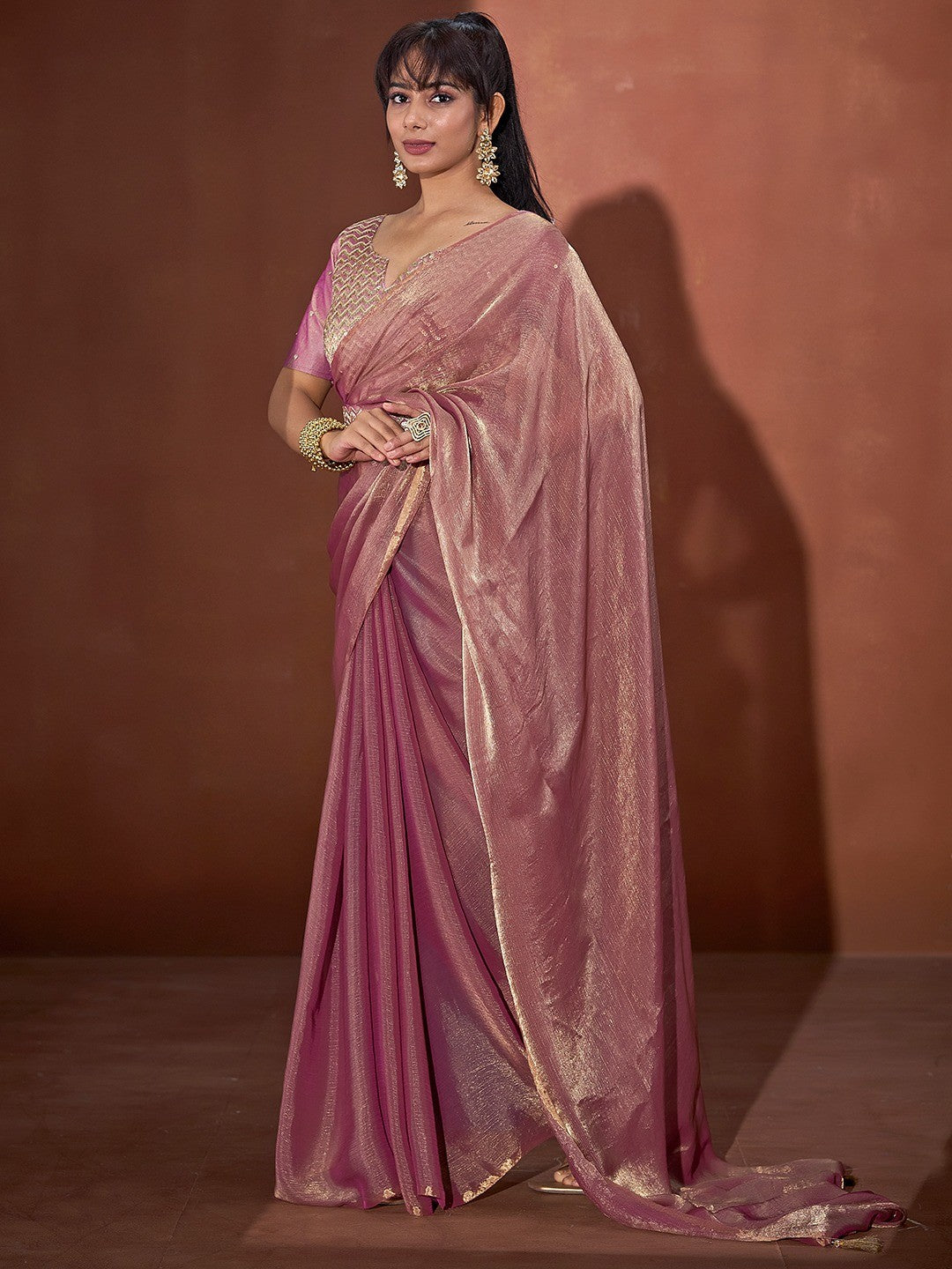 Trendy Onion Pink Green Solid Art Silk Saree With Stylish Belt & Tassel Pallu Detailing