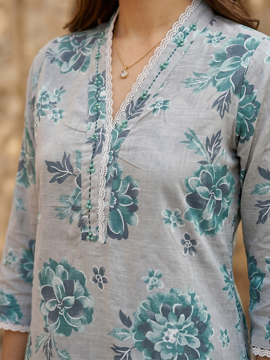 Green Floral Print Linen Two Piece Set with Modern Patterns and Soft Feel