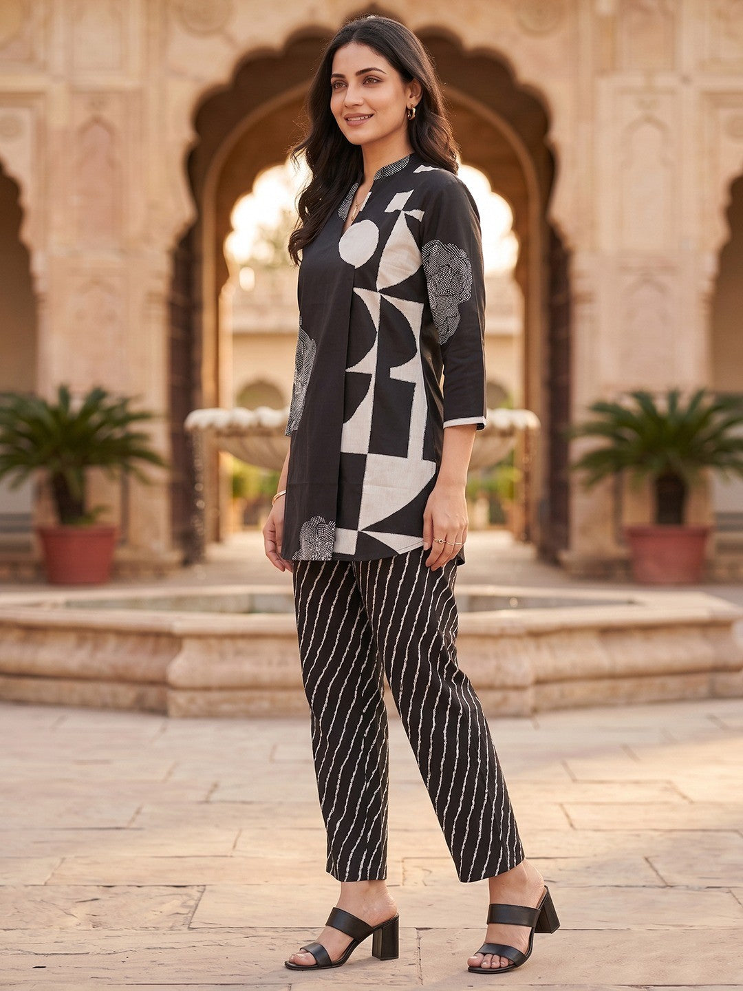 Elegant Black Abstract Print Pure Cotton Top Bottom Set Minimal Ethnic Look