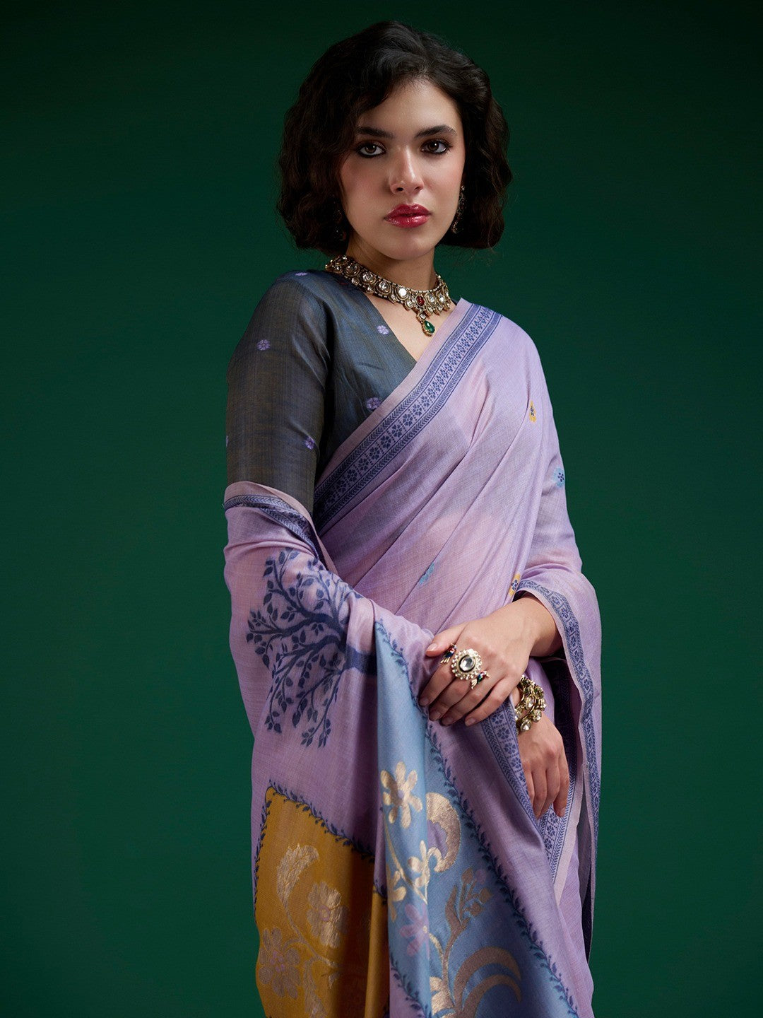 Designer Light Lavender Jamdani Cotton Silk Saree With Floral Zari Weaving & Tassel Pallu
