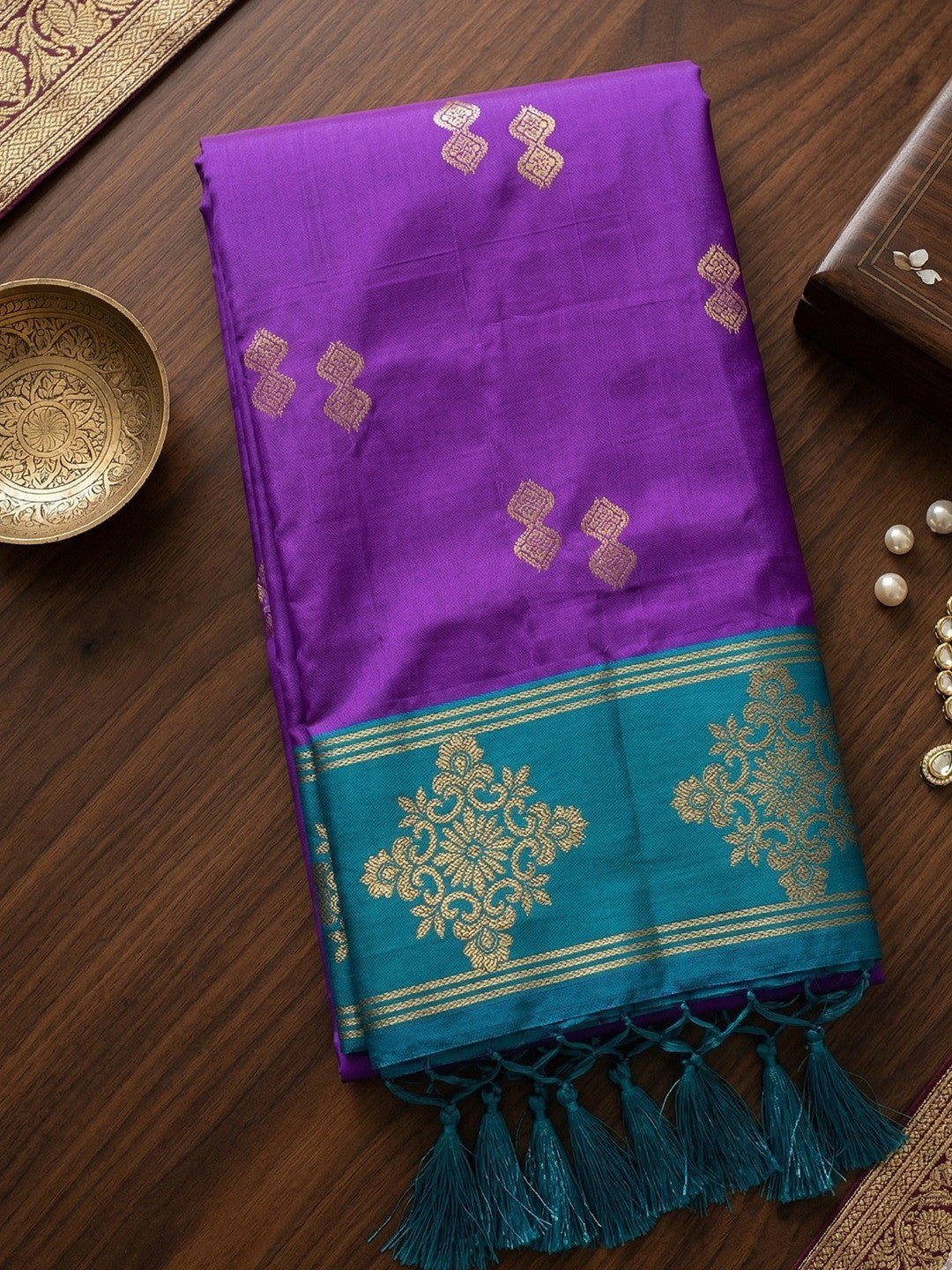 Elegant Violet Silk Blend Saree with Zari Weaving and Tassel Pallu