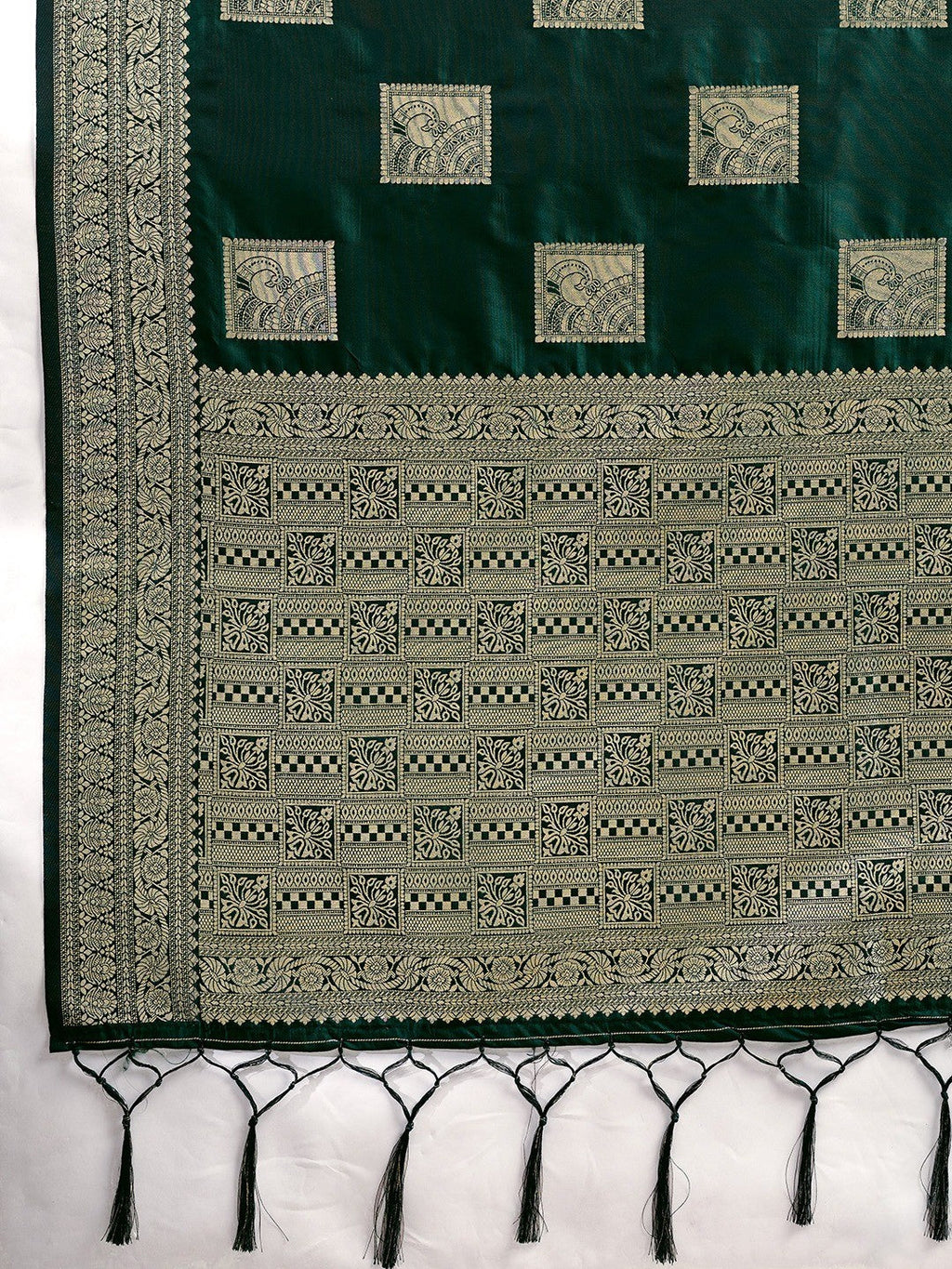Green Peacock & Floral Motif Zari Weaving Silk Blend Saree With Unstitched Blouse Peice