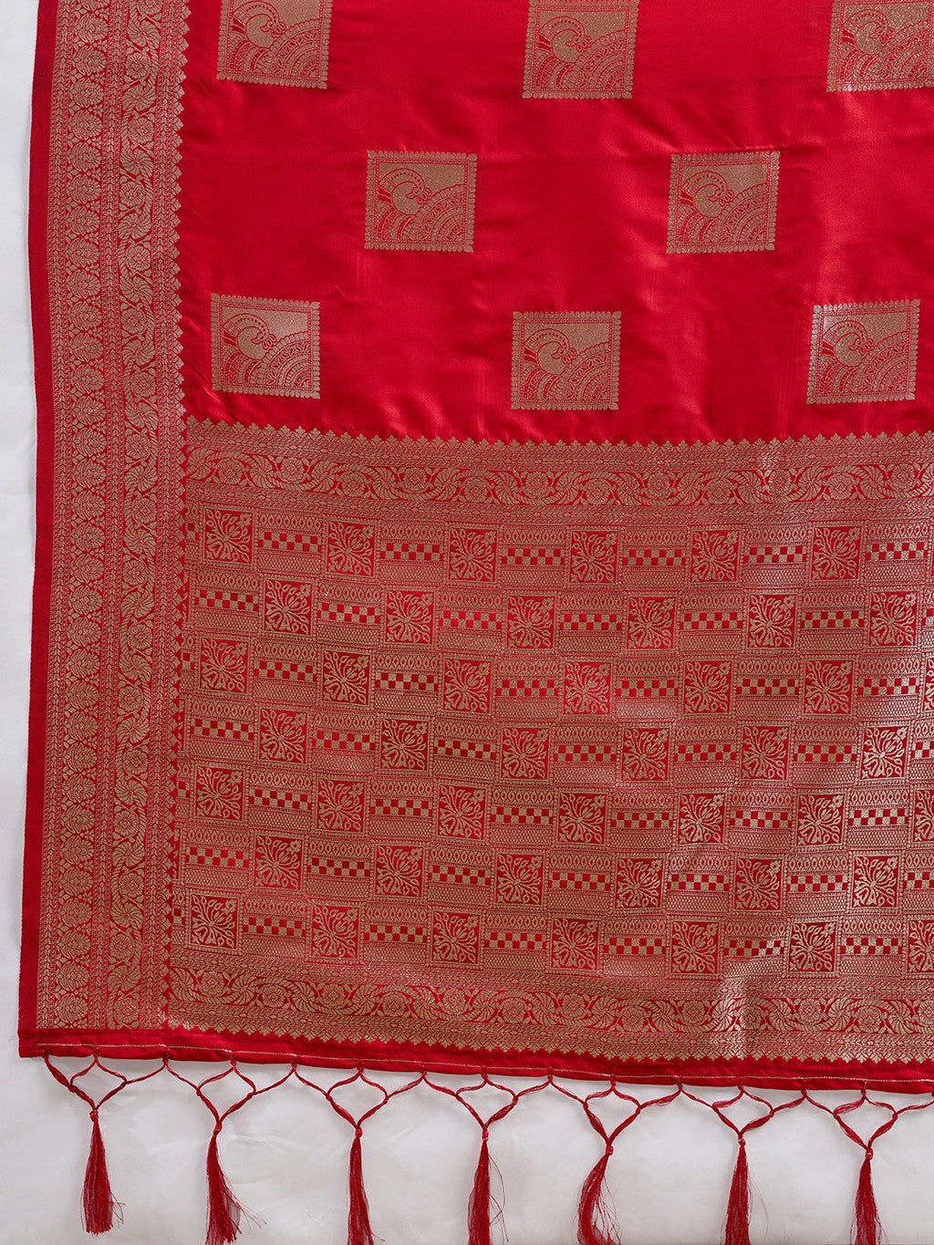 Designer Red Peacock & Floral Motif Silk Blend Saree Crafted With Elegant Zari Weaving Work