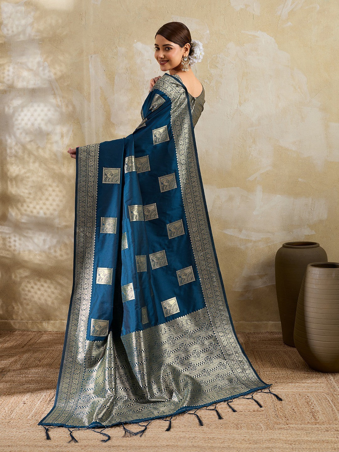 Designer Blue Peacock & Floral Motif Silk Blend Saree Crafted With Elegant Zari Weaving Work