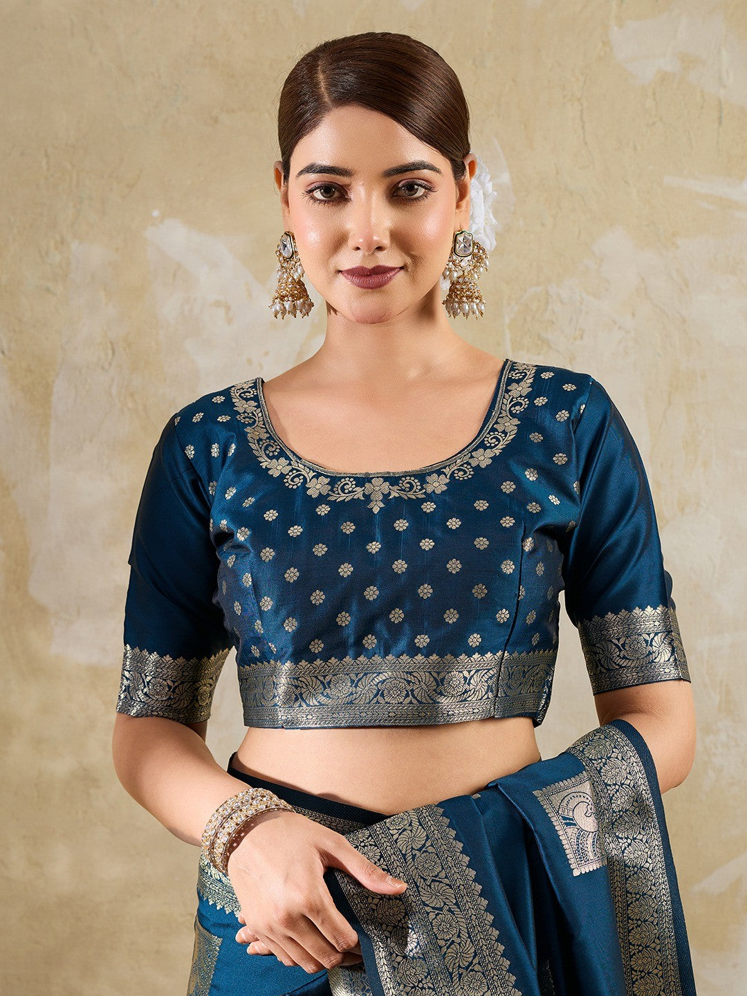 Designer Blue Peacock & Floral Motif Silk Blend Saree Crafted With Elegant Zari Weaving Work