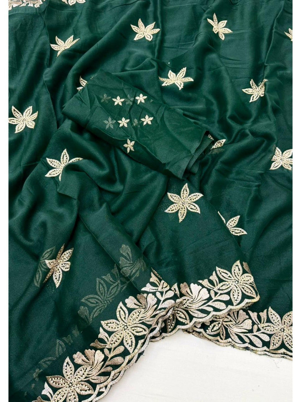 Elegant Green Georgette Saree with Floral Thread Work Embroidery