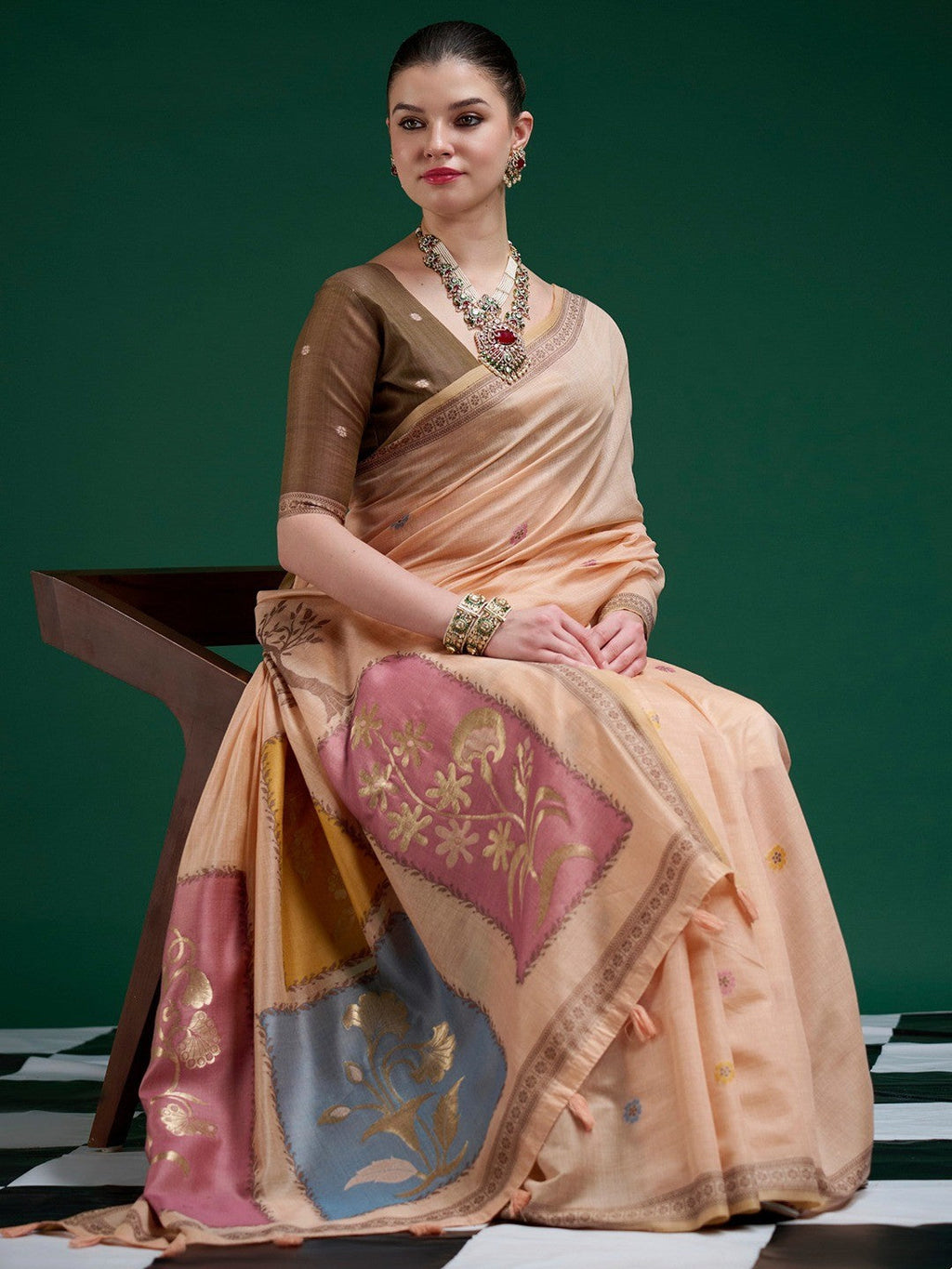 Designer Peach Jamdani Cotton Silk Saree With Floral Zari Weaving & Tassel Pallu
