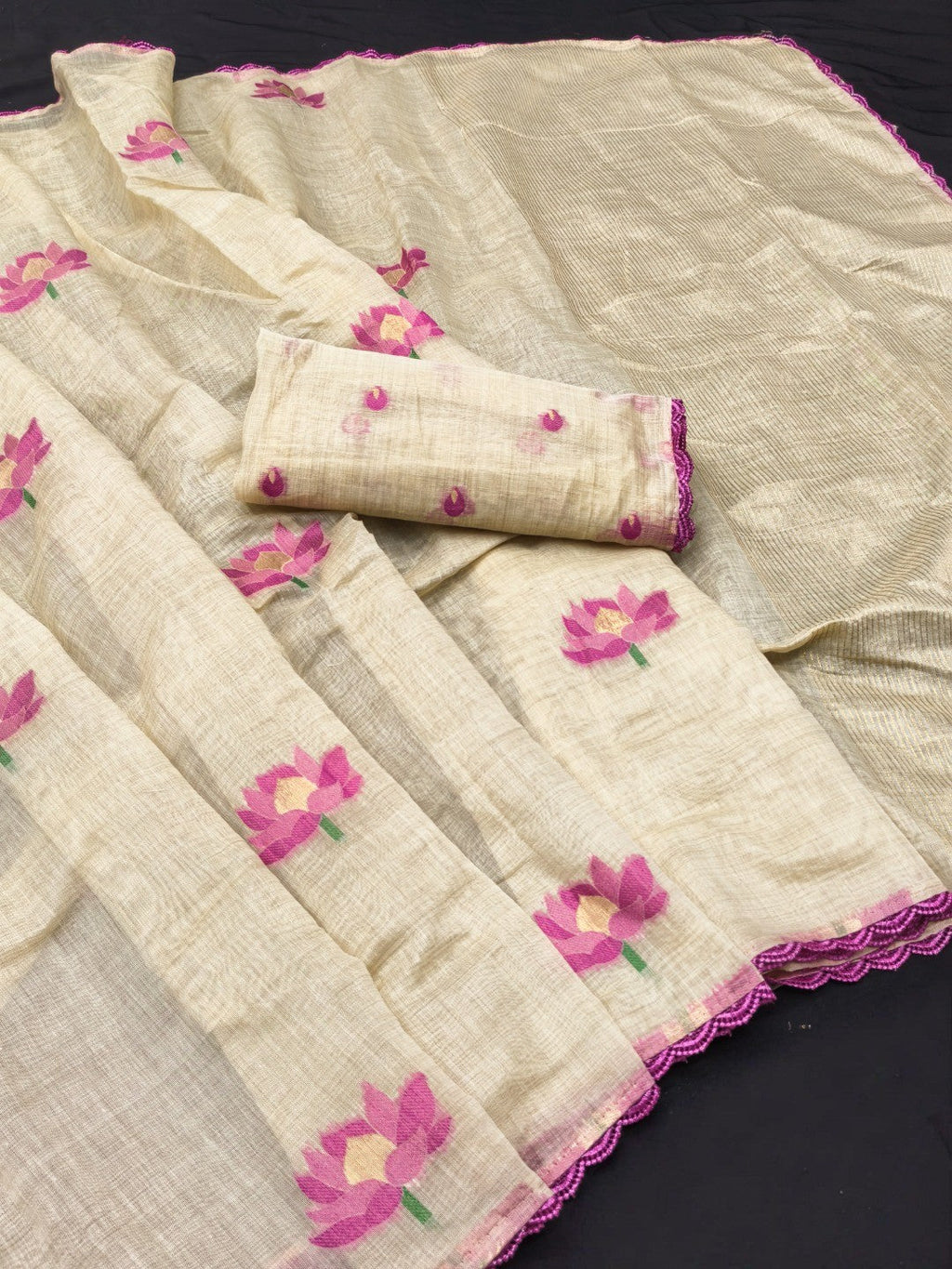 Stylish Beige Purple Floral Weaving Cotton Blend Jamdani Saree