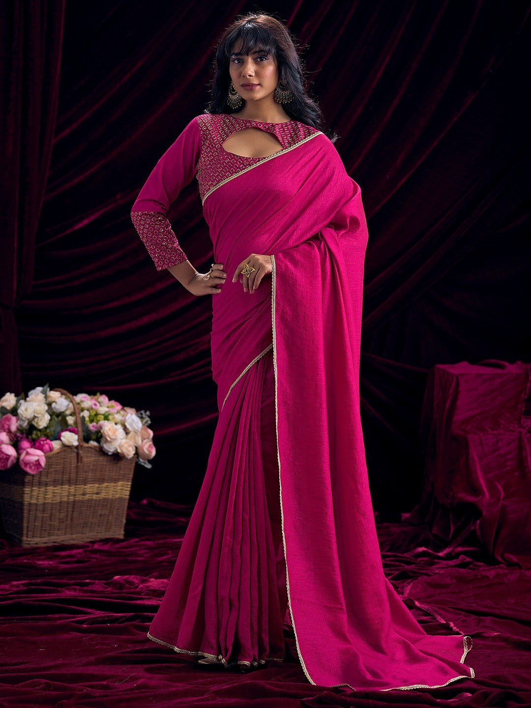 Stylish Pink Solid Art Silk Saree Featuring Lace Border With Embroidered Unstitched Blouse Piece