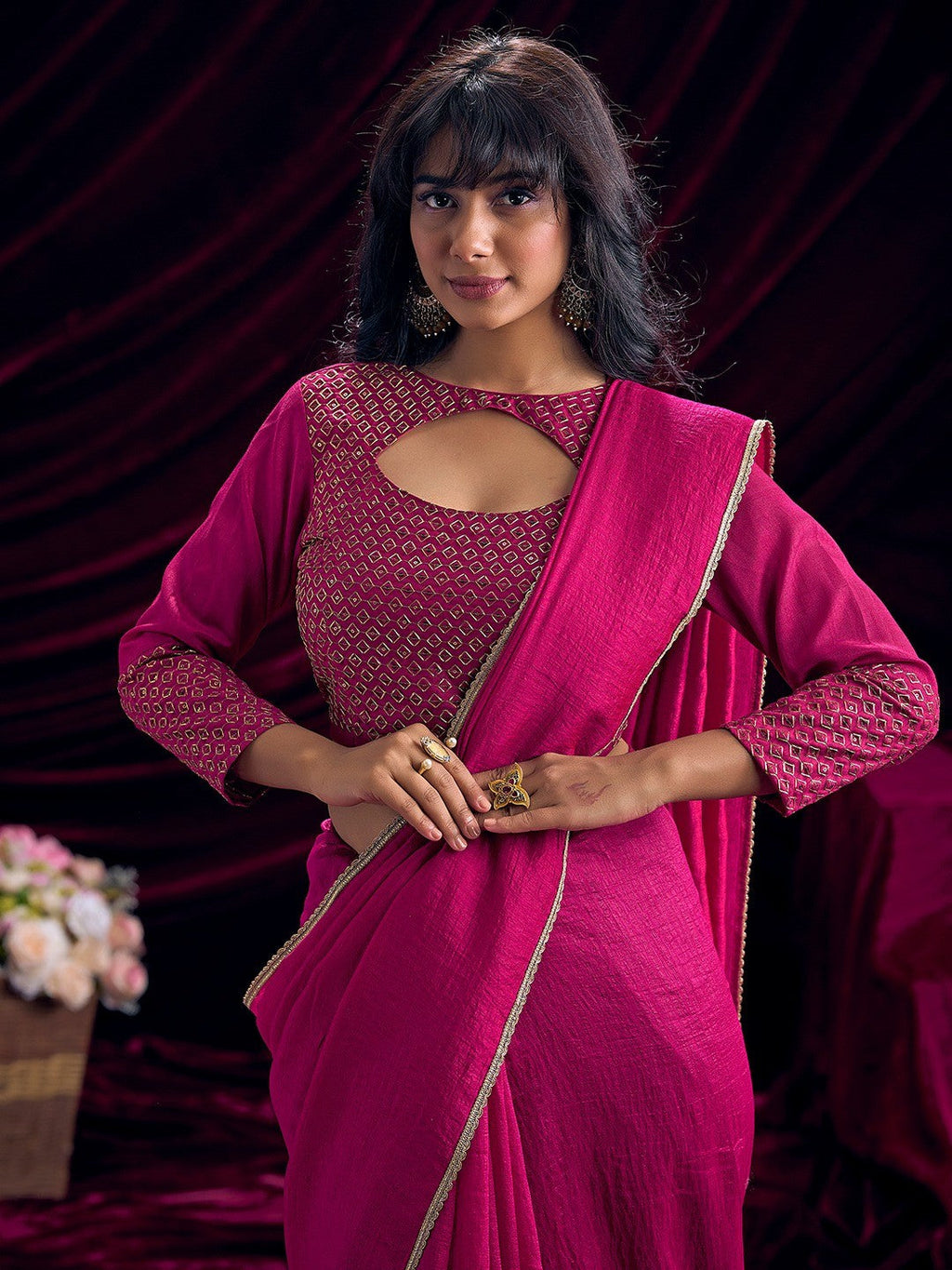 Stylish Pink Solid Art Silk Saree Featuring Lace Border With Embroidered Unstitched Blouse Piece