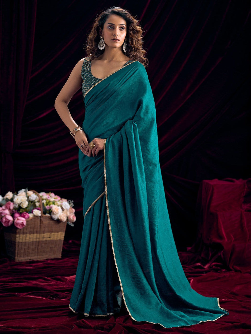 Stylish Teal Solid Art Silk Saree Featuring Lace Border With Embroidered Unstitched Blouse Piece