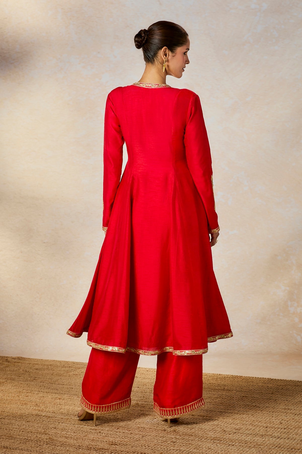 Red Whispering Lily Set