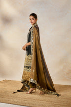 The Kala Khatta Salwar Set