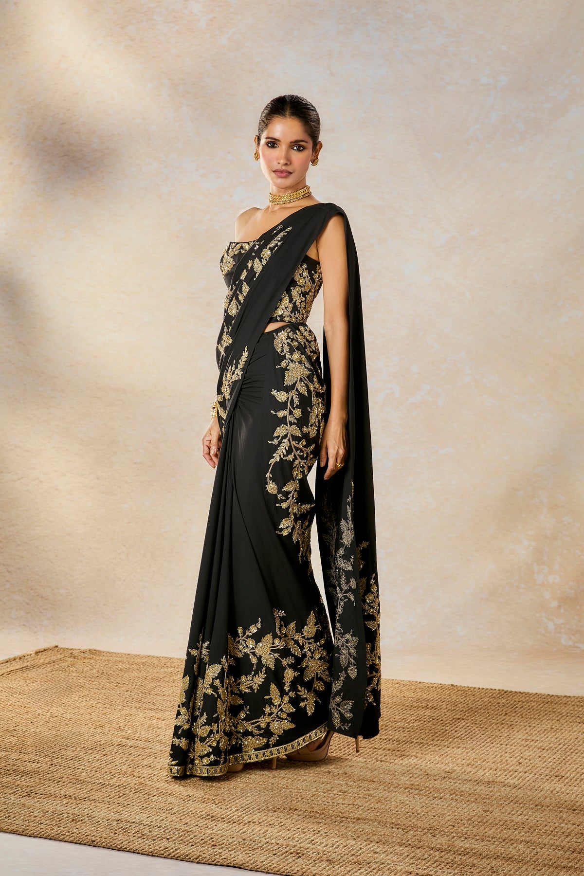 The Sunheri Bel Stitched Saree