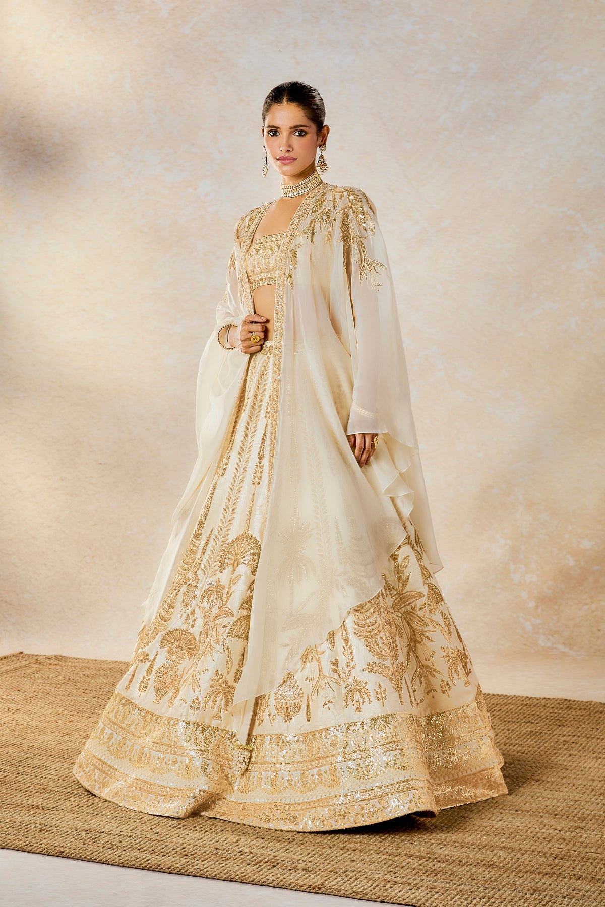 Malai Barfi Cape Lehenga