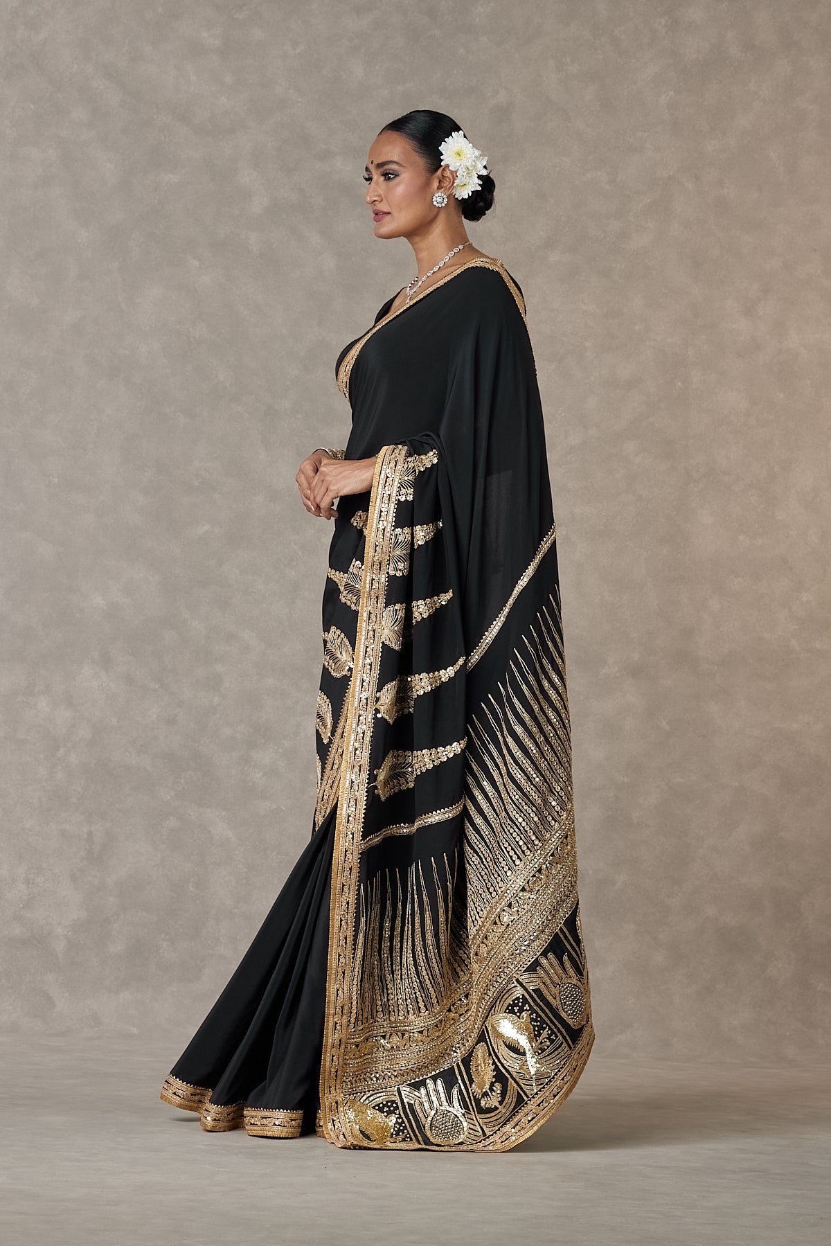 Black Son-Patti Saree