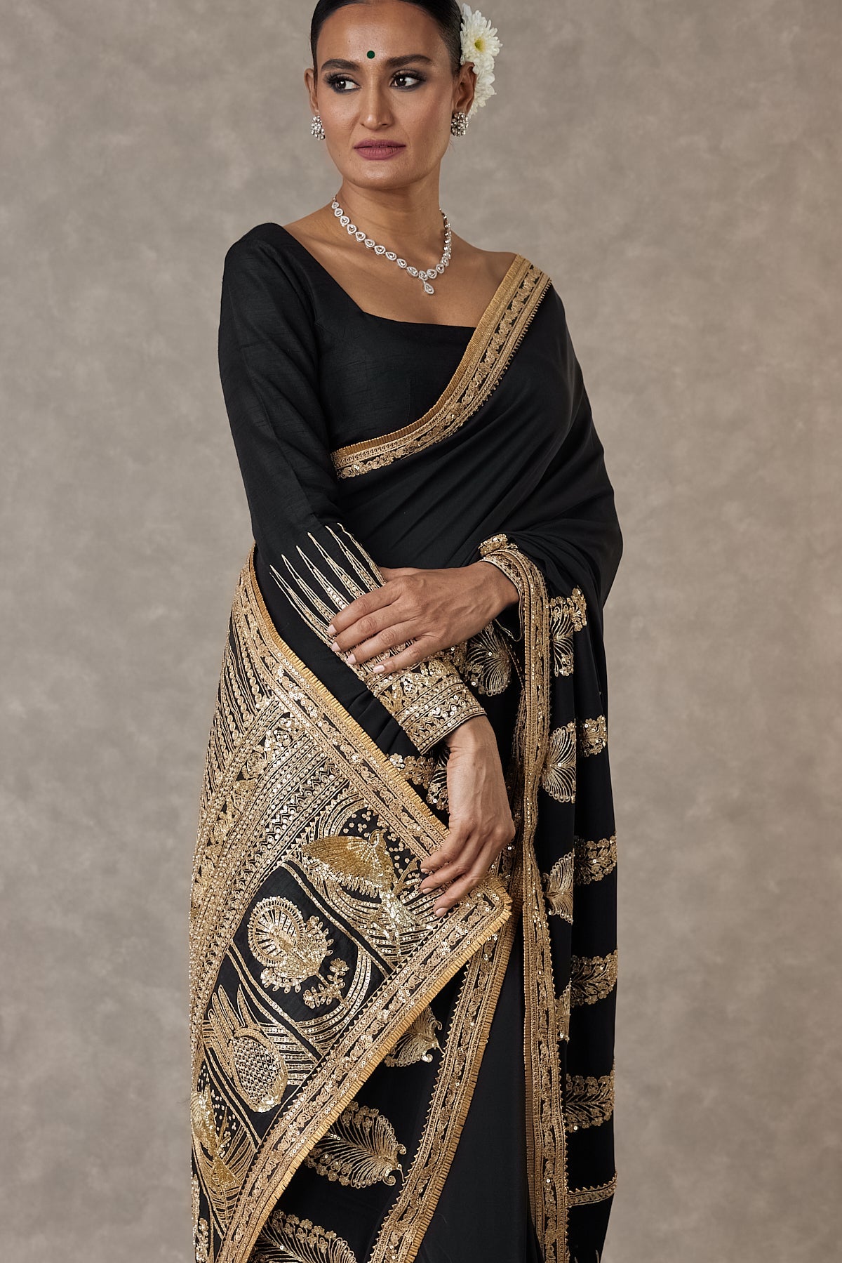 Black Son-Patti Saree