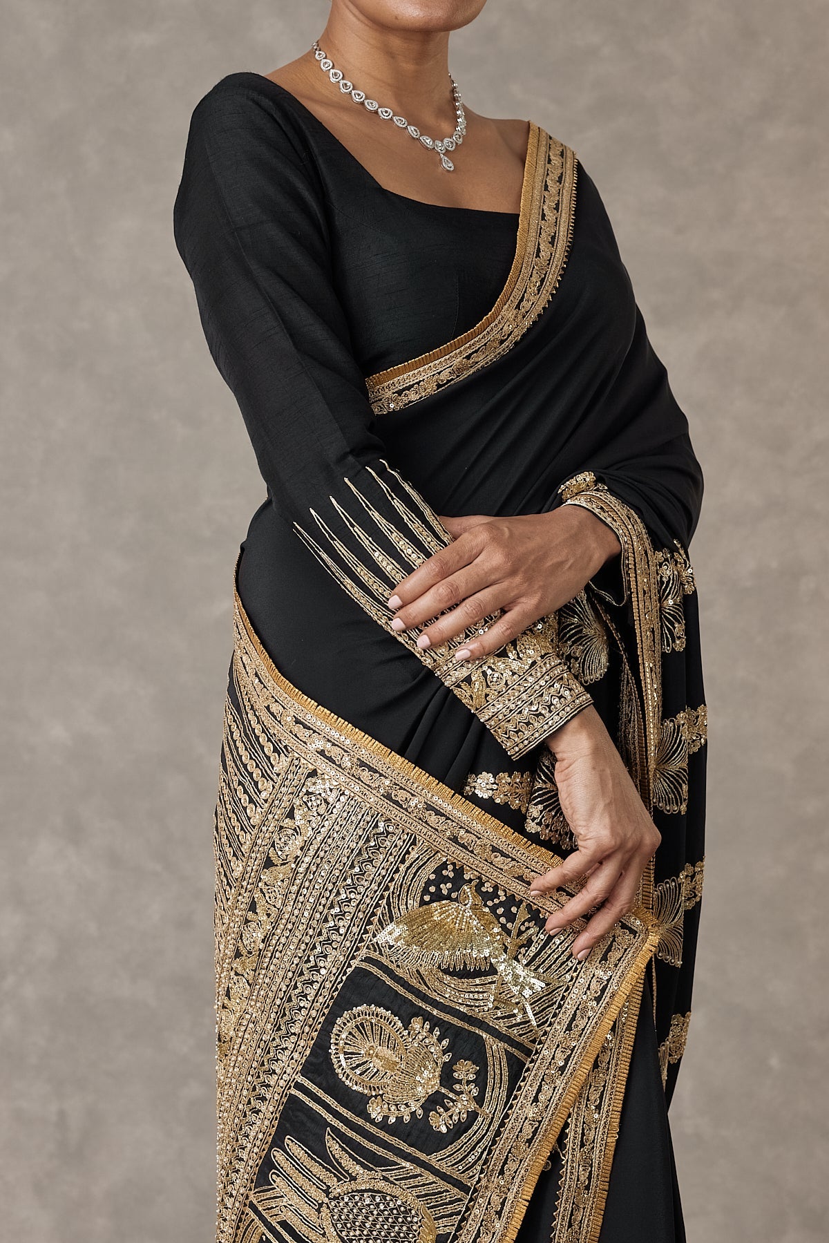 Black Son-Patti Saree