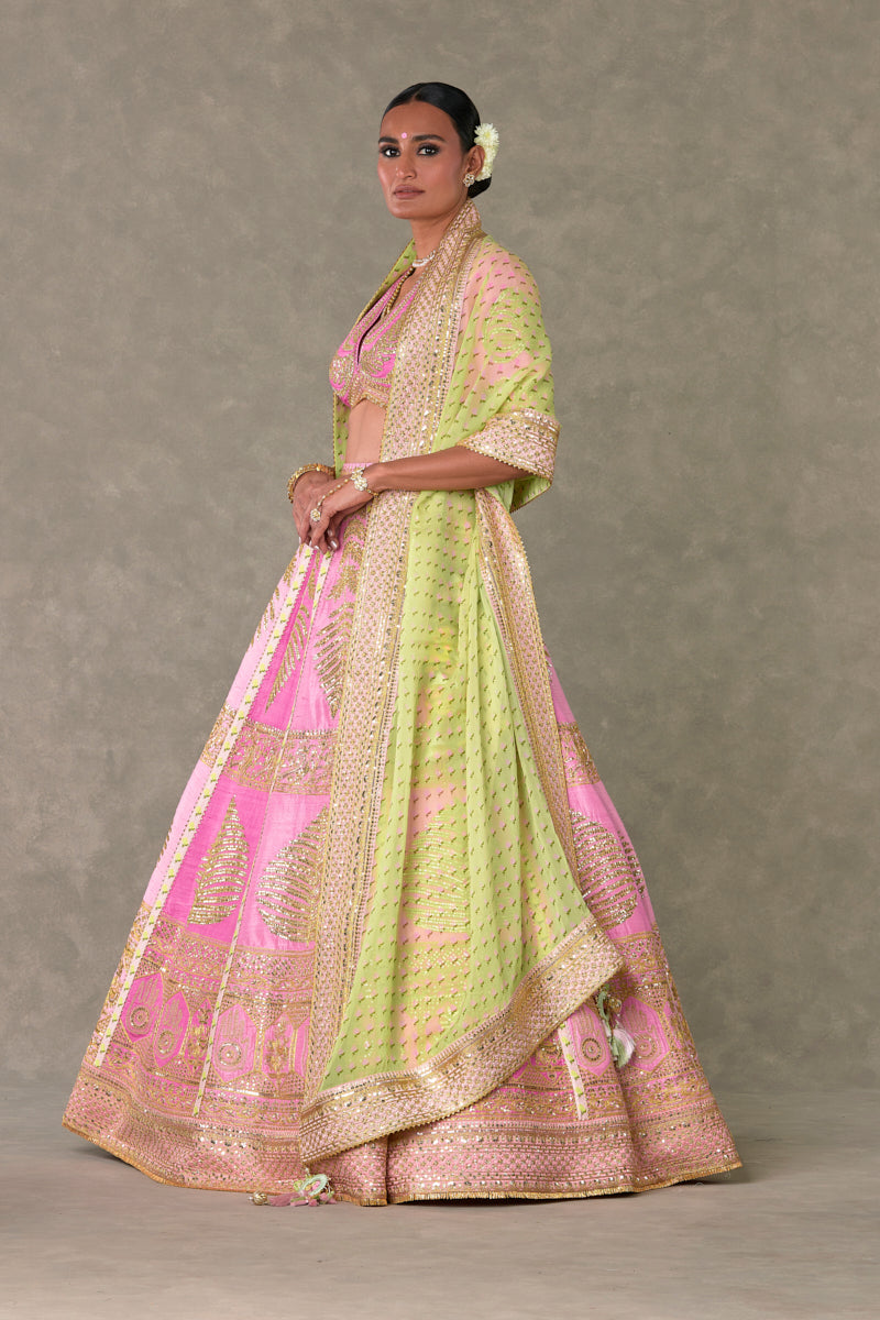 Barfi Pink ‘Paan-Patti’ lehenga