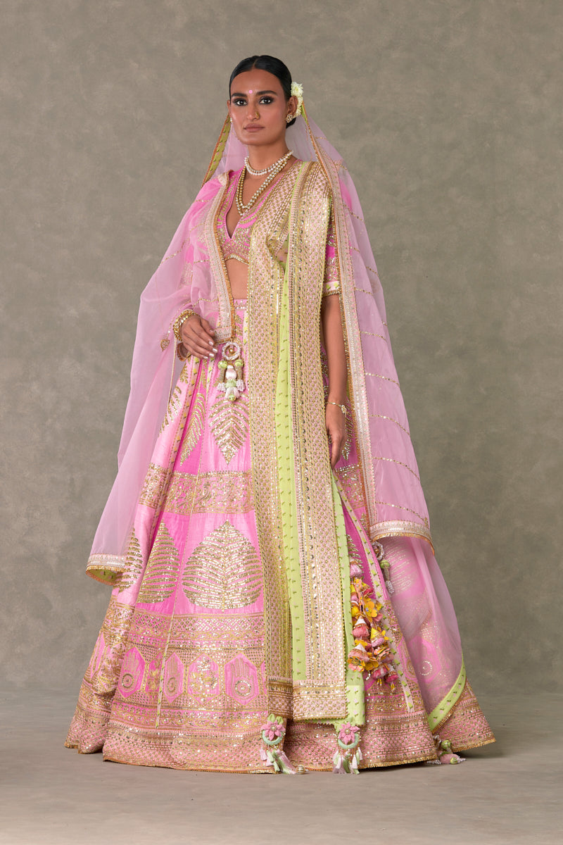 Barfi Pink ‘Paan-Patti’ lehenga