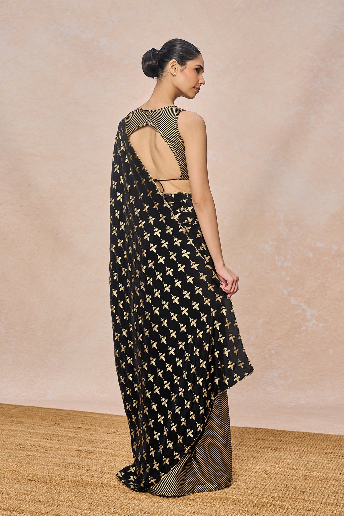 Black Triangular Flower Saree