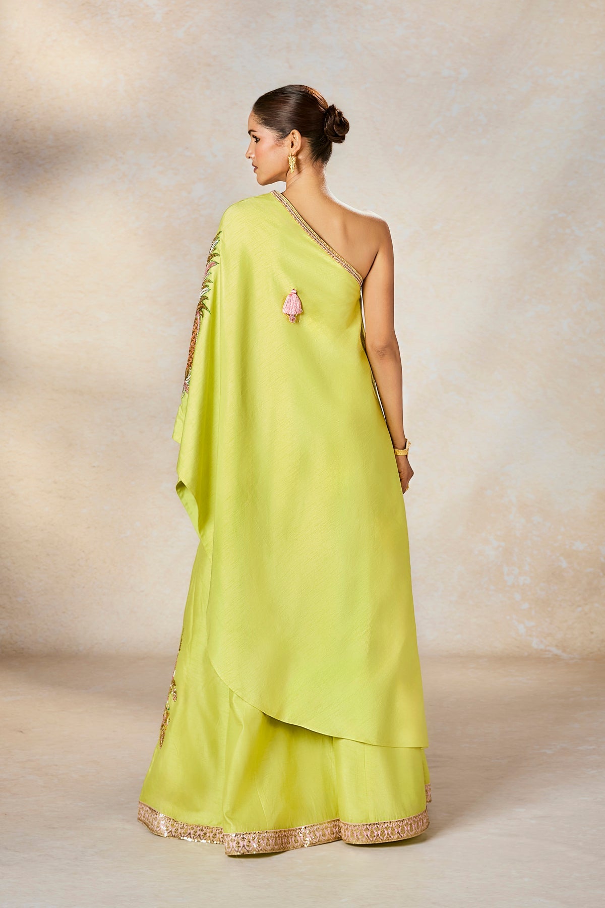 The Pista Khulfi One Shoulder Set