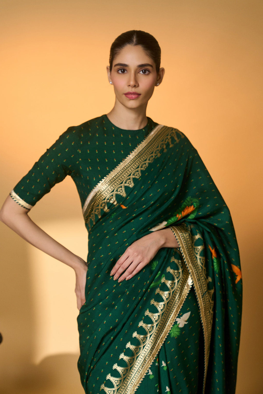 Green Tropical Amber Arches Saree