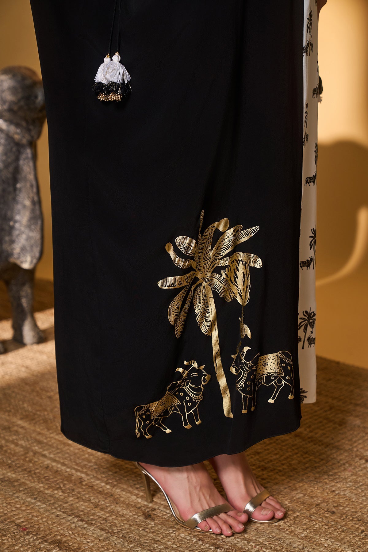 Black & White Tropical Nandi Kaftan