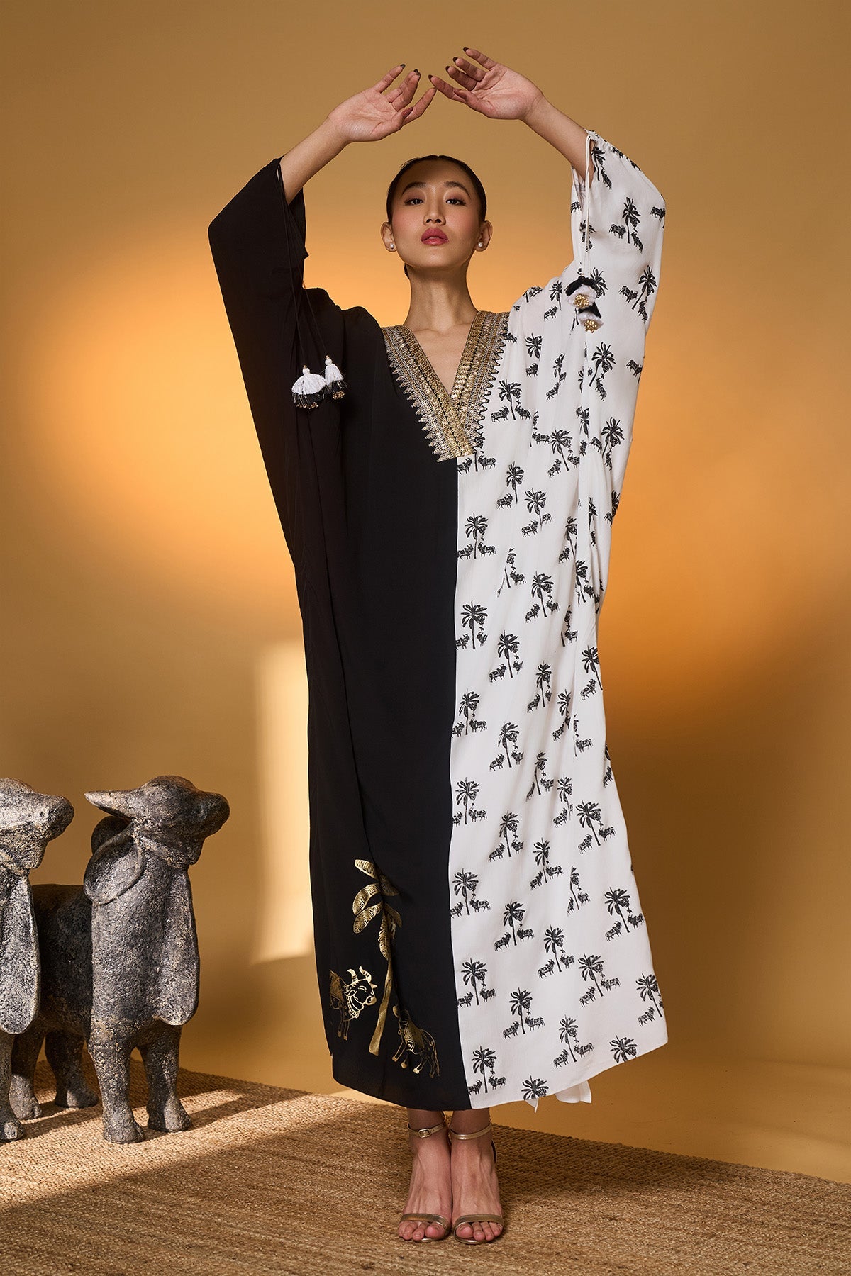 Black & White Tropical Nandi Kaftan