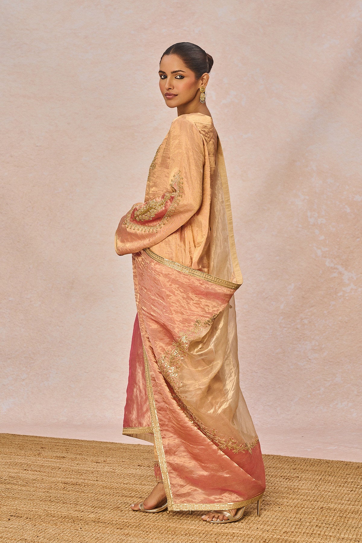 'Patakha' Set