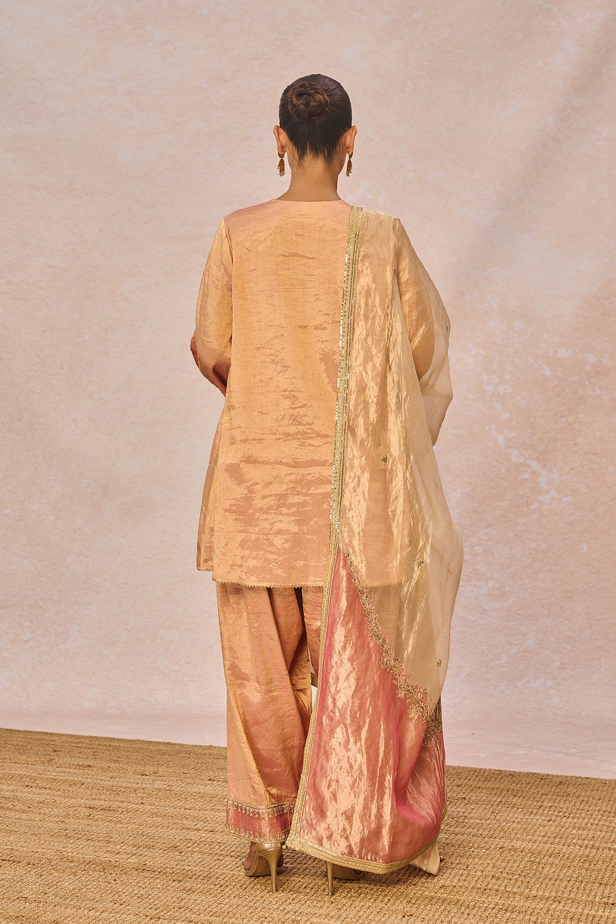 'Patakha' Set
