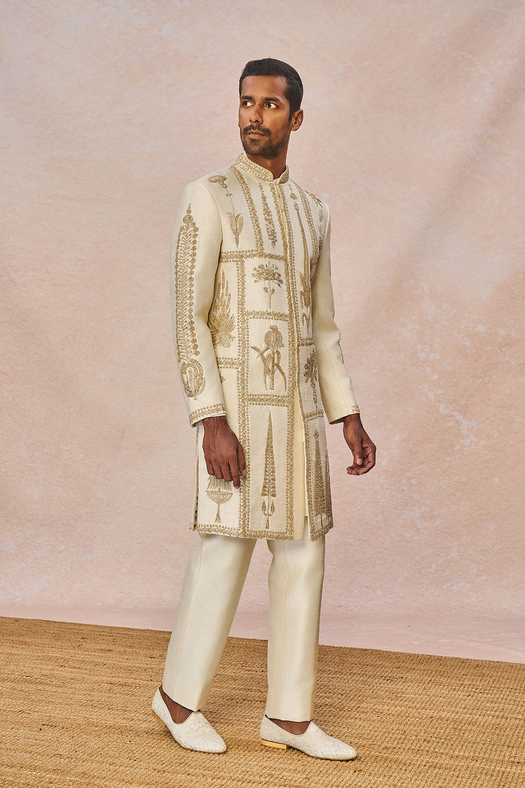 'Tere Peeche Chala Aaya' Sherwani Set