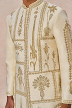 'Tere Peeche Chala Aaya' Sherwani Set