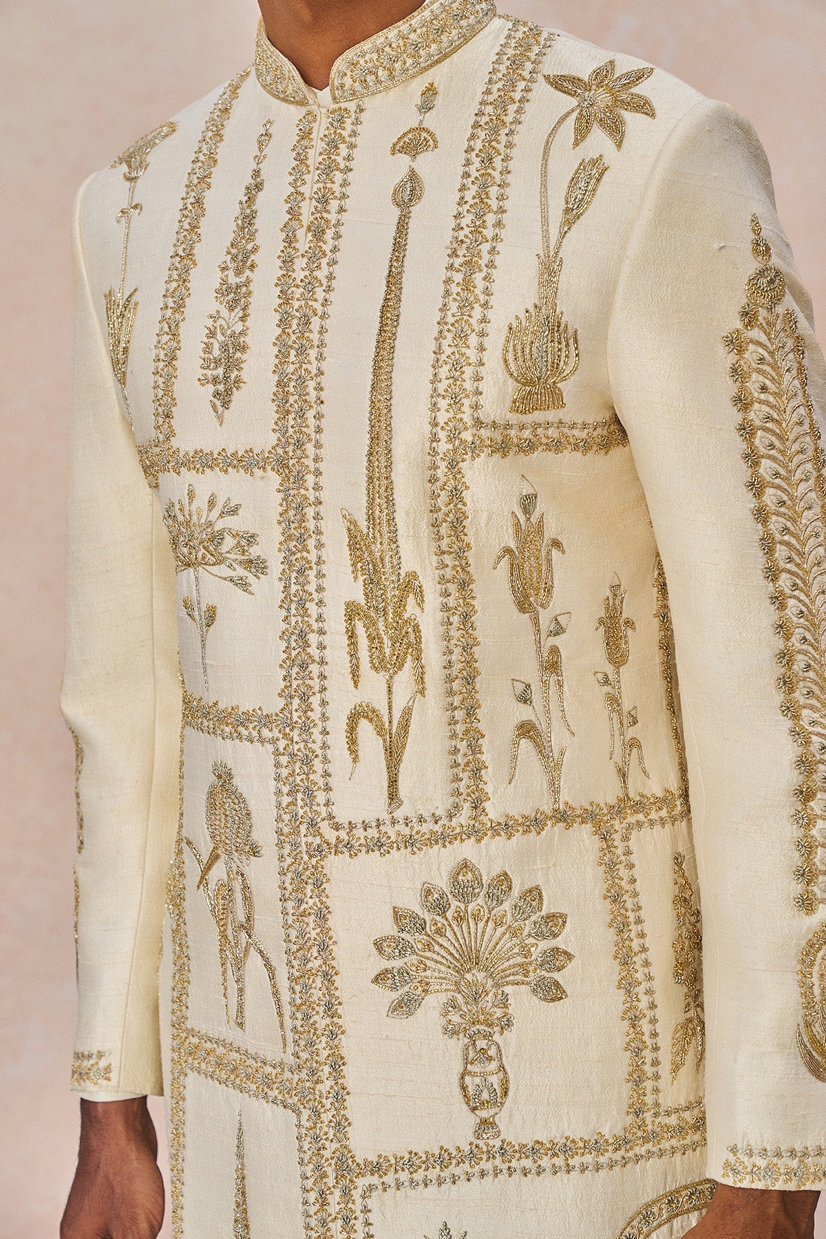 'Tere Peeche Chala Aaya' Sherwani Set