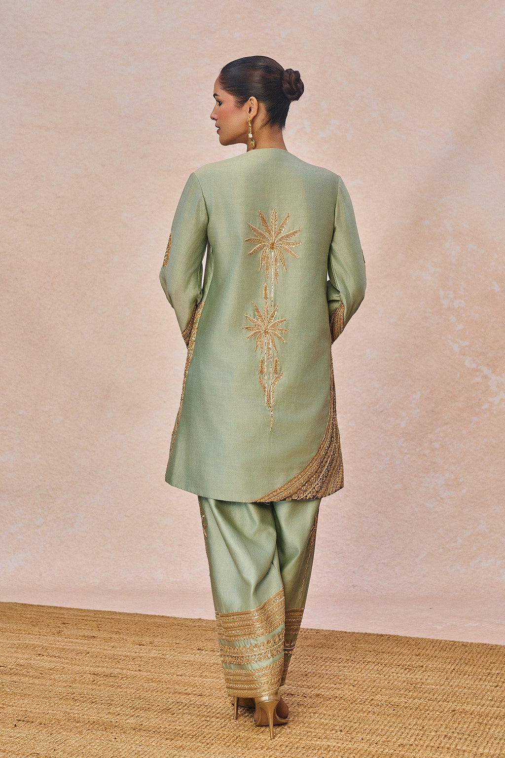 'Ikrar Hua' Set