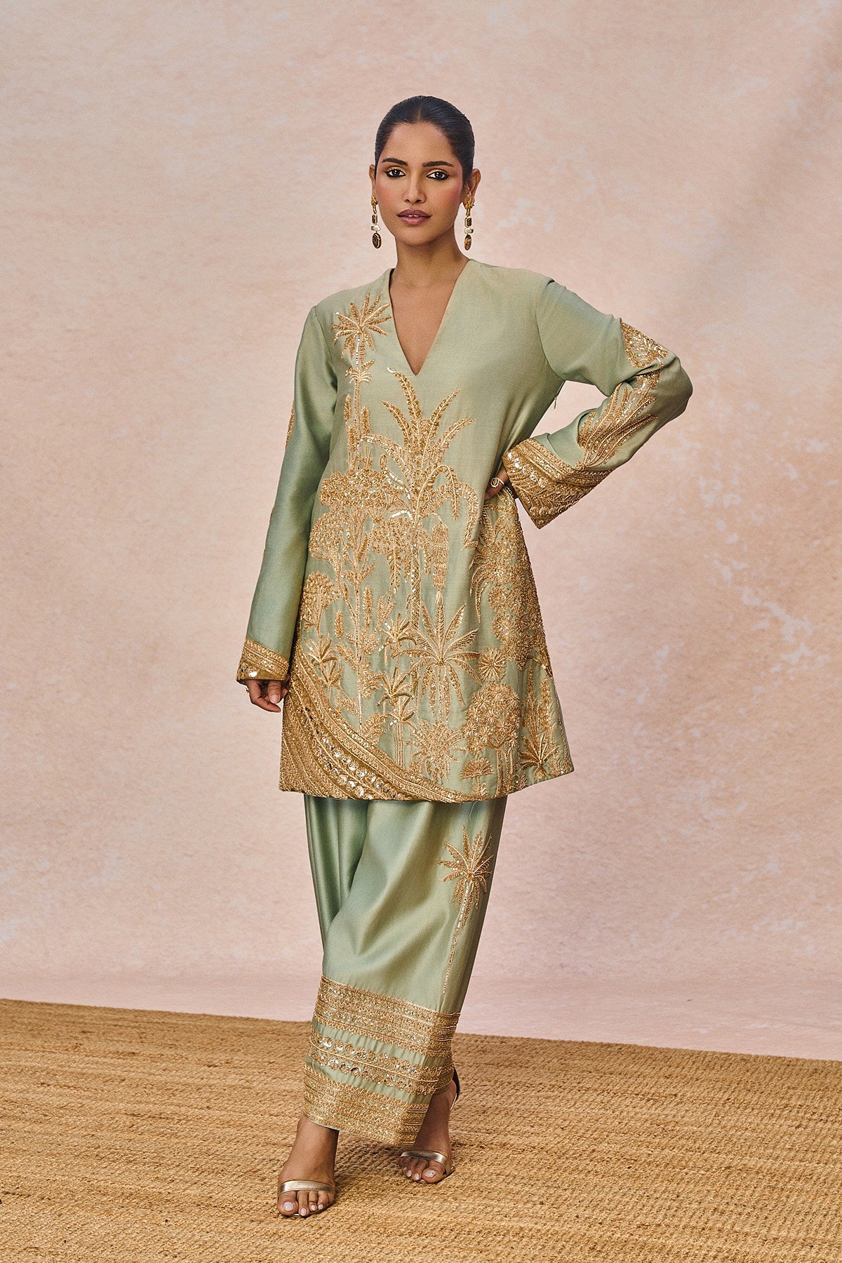 'Ikrar Hua' Set